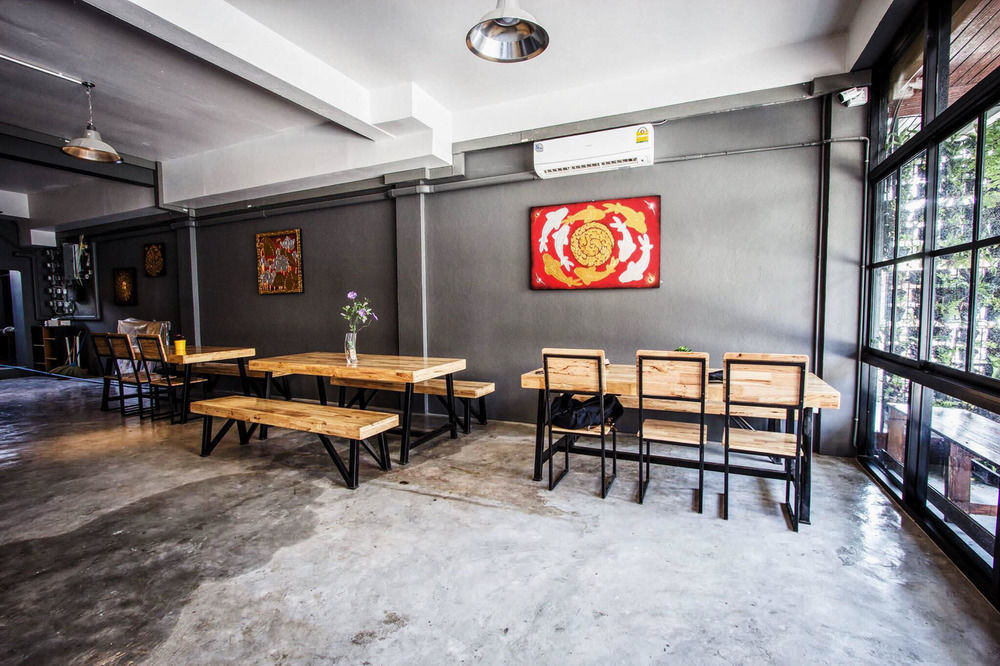 Sleep Airport Chiang Mai Bed & Breakfast Exterior photo