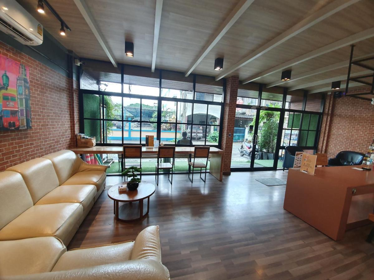 Sleep Airport Chiang Mai Bed & Breakfast Exterior photo
